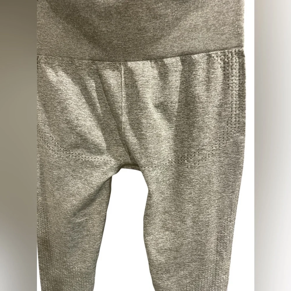 Gymshark Energy Seamless Leggings Size Small High Rise Green